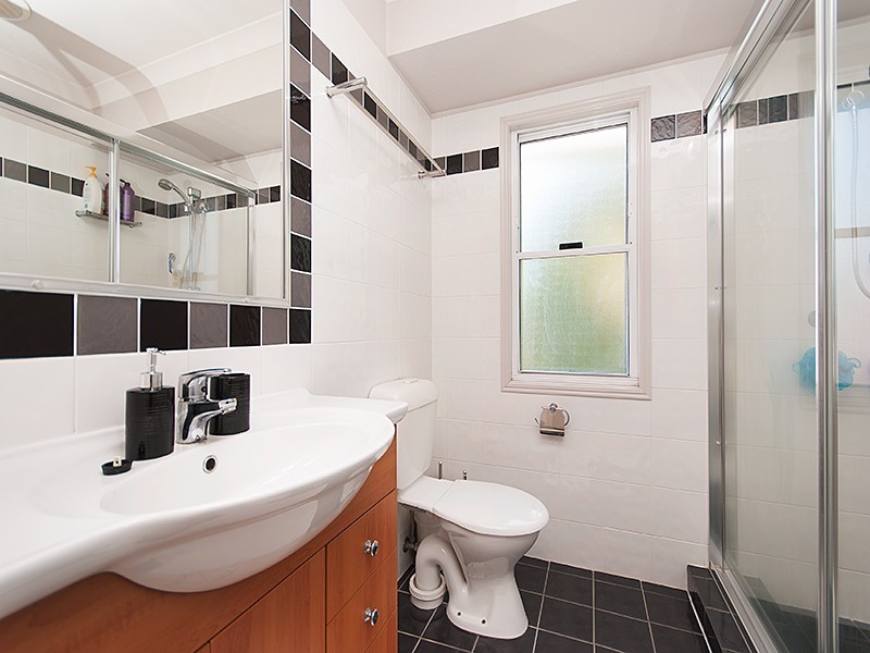 2/80 Derby Street, Coorparoo QLD 4151