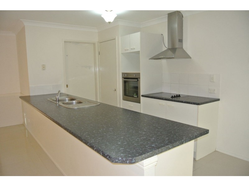 4 Templar Street, Wynnum West QLD 4178