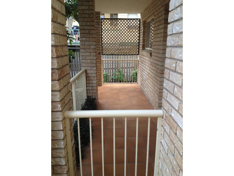 1/7 Weston Street, Coorparoo QLD 4151