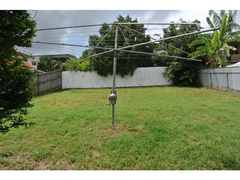 25 The Promenade, Camp Hill QLD 4152