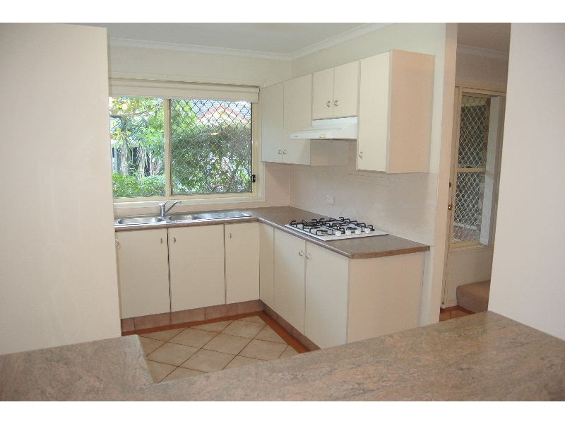 10/36 Andrew Street, Balmoral QLD 4171