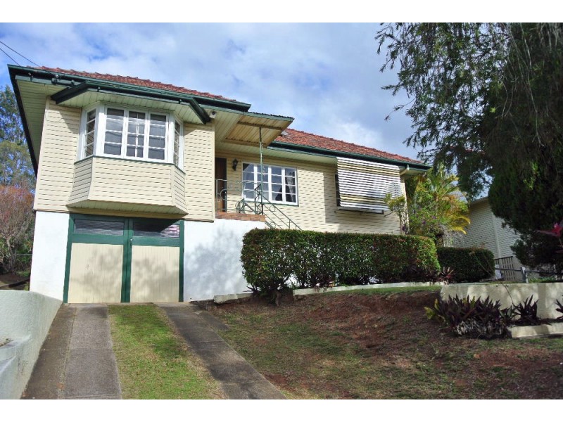 24 Sterculia Avenue, Holland Park West QLD 4121