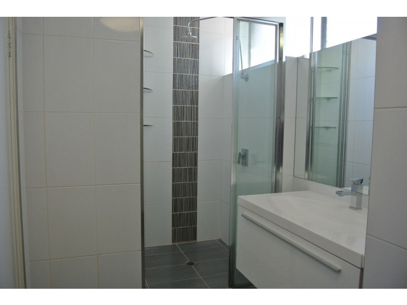 4/446 Wynnum Road, Morningside QLD 4170