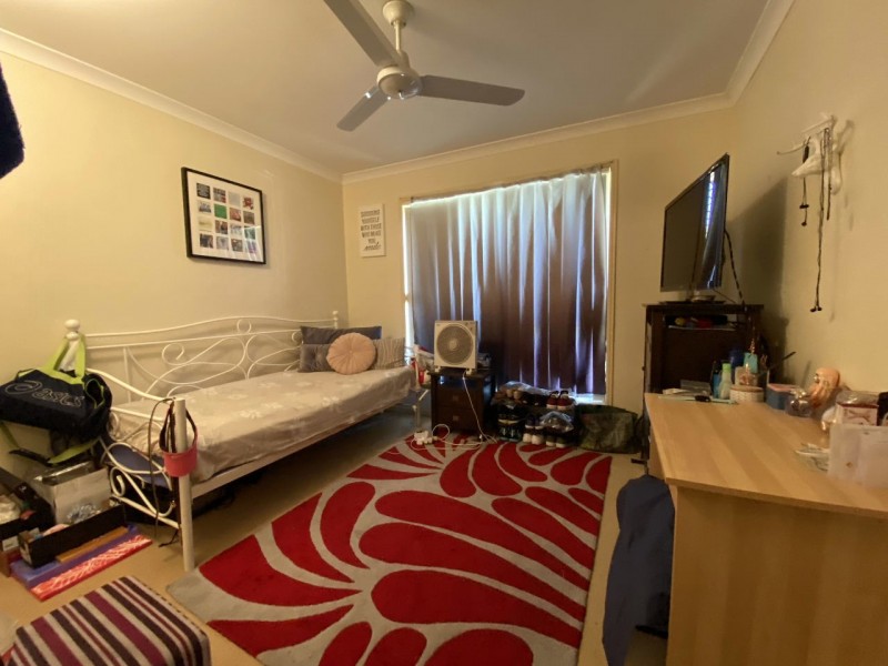 9 Westaway Place, Wynnum West QLD 4178