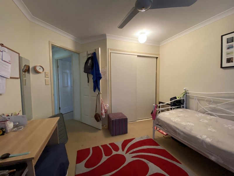 9 Westaway Place, Wynnum West QLD 4178