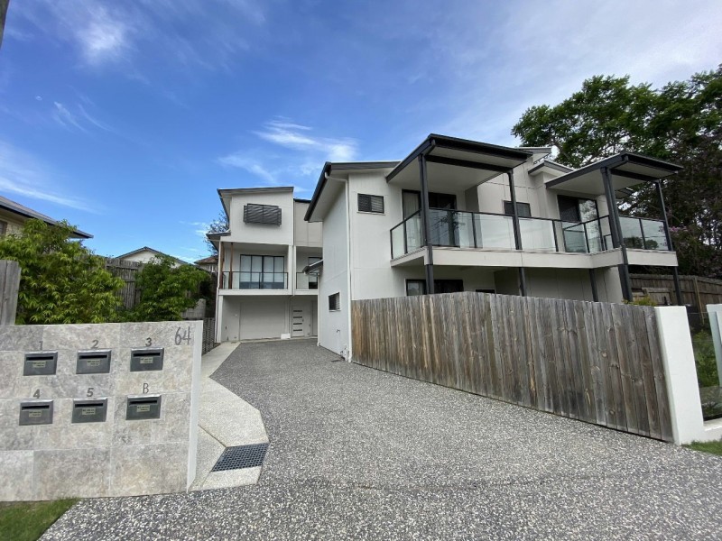 2/64 Renton Street, Camp Hill QLD 4152