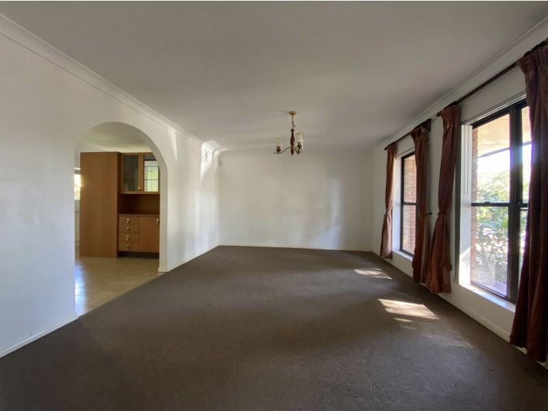 29 Agravain Street, Carindale QLD 4152