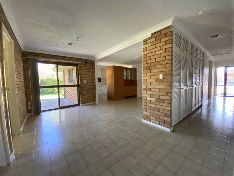 29 Agravain Street, Carindale QLD 4152