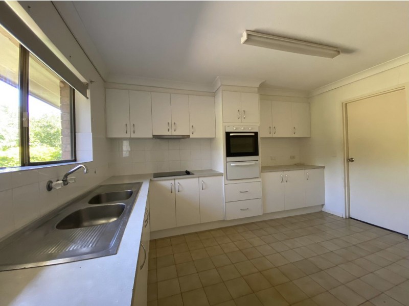 29 Agravain Street, Carindale QLD 4152