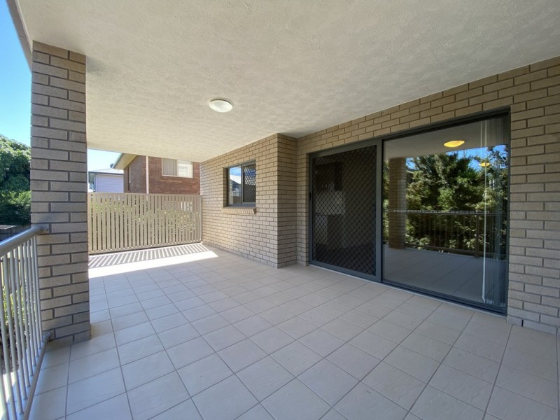 2/24 Dickenson Street, Carina QLD 4152