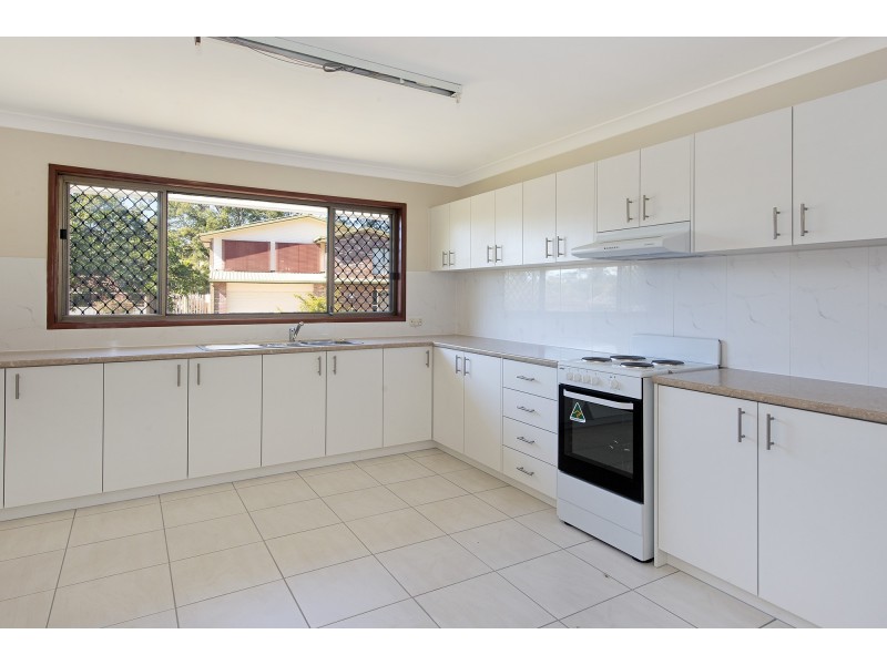 6 Norham Court, Carindale QLD 4152