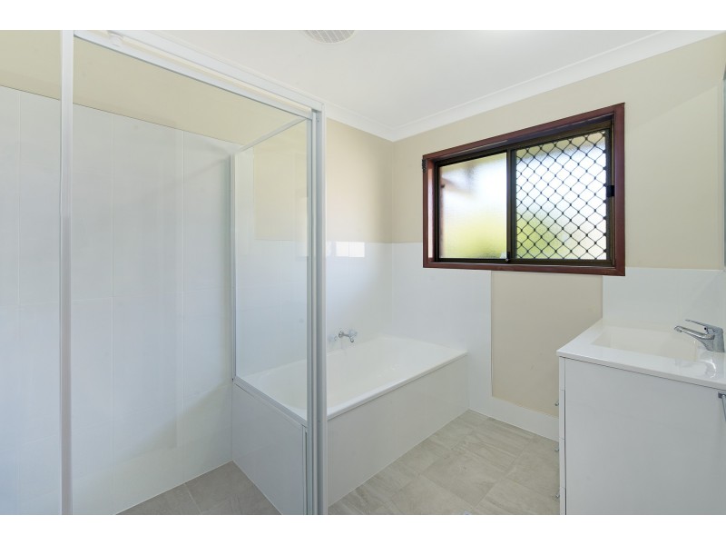 6 Norham Court, Carindale QLD 4152