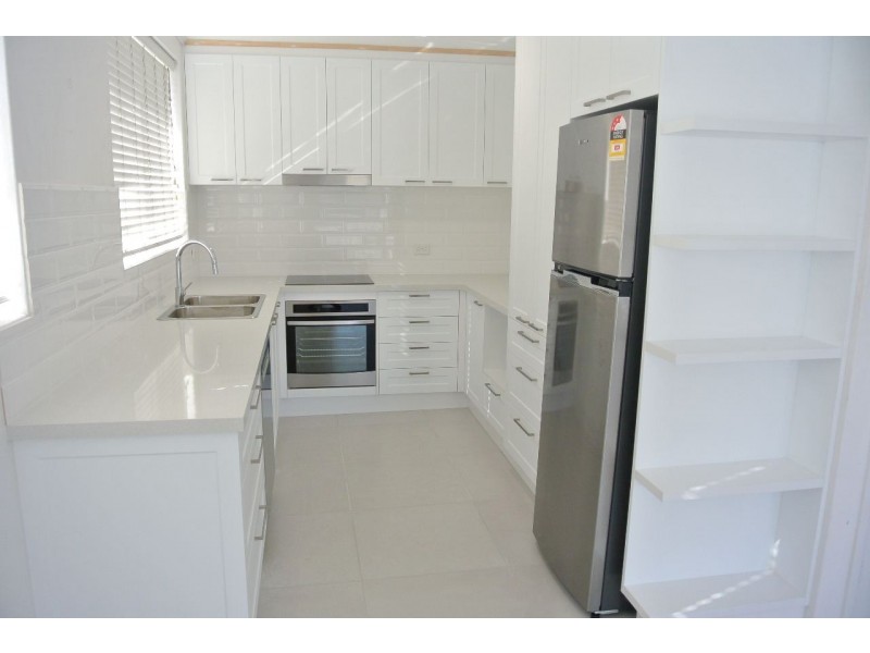 6/207 Cavendish Road, Coorparoo QLD 4151