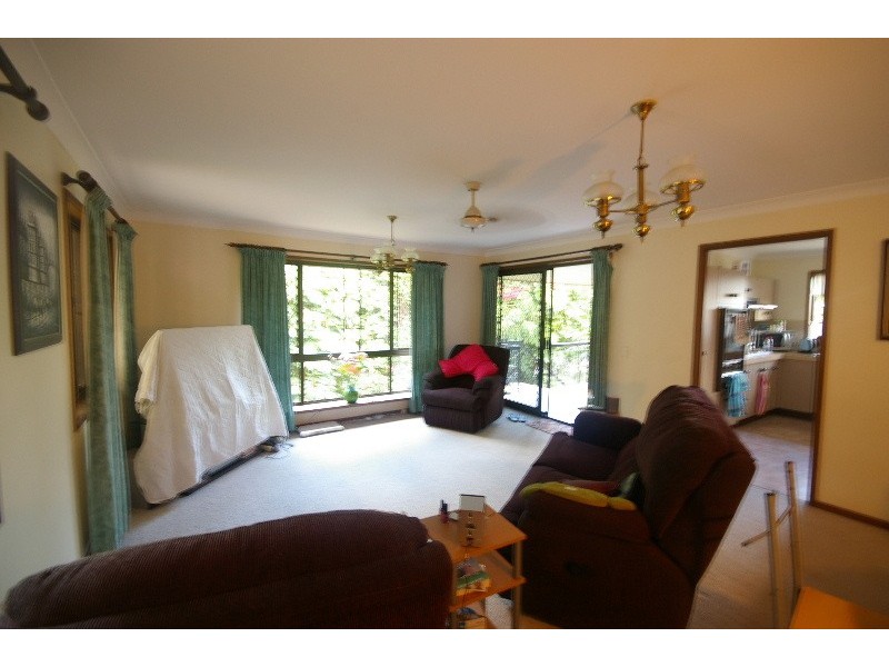 385 Pine Mountain Road, Mansfield QLD 4122