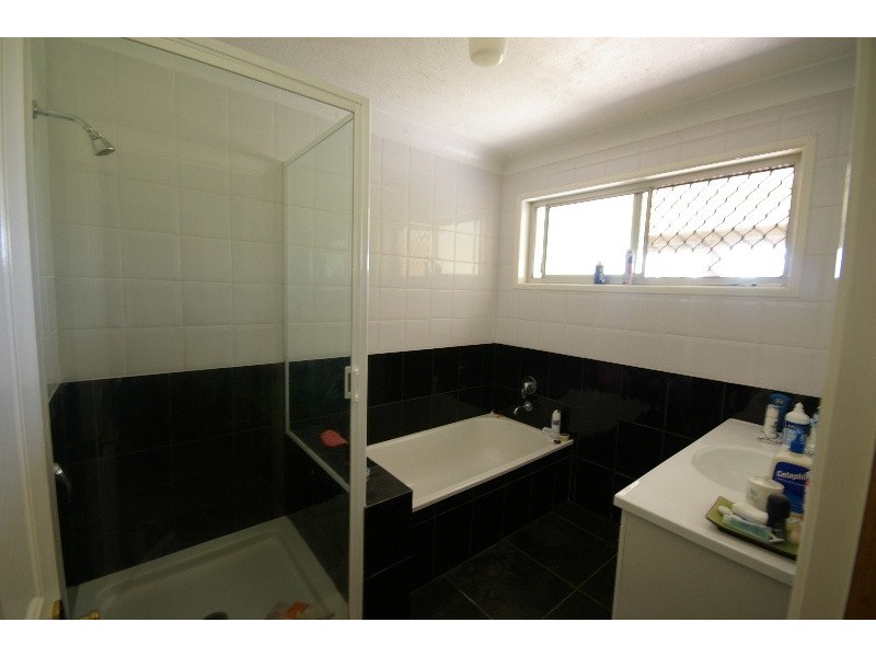 18 Colington Street, Mansfield QLD 4122