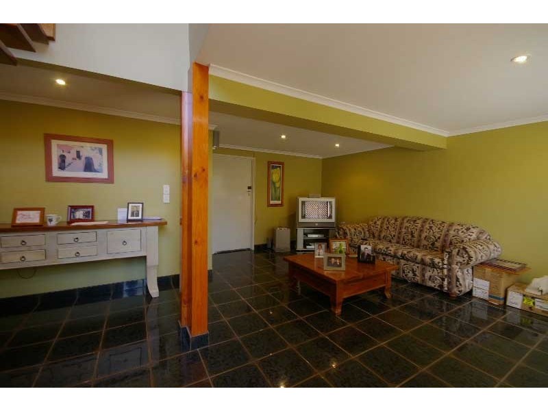 18 Colington Street, Mansfield QLD 4122