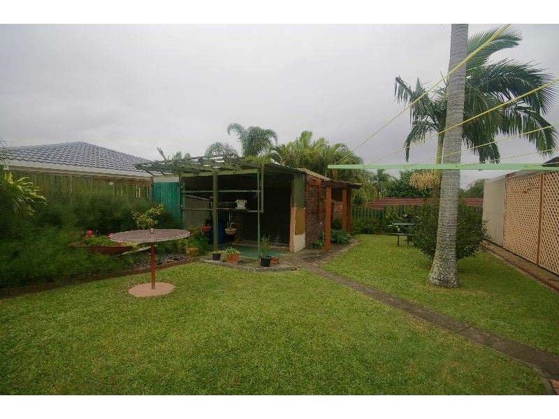 16 Strahan Street, Belmont QLD 4153