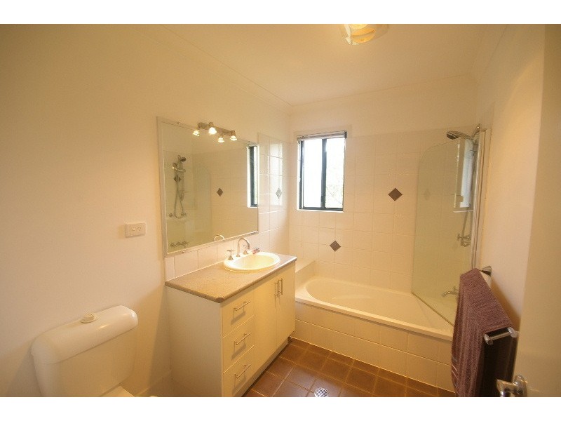 4/2A Bruce Street, Carina QLD 4152