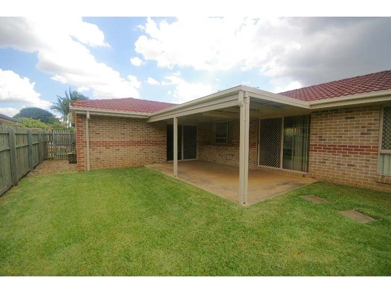 1 Trafalgar Court, Strathpine QLD 4500