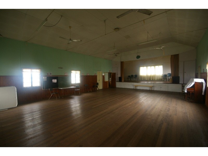 27 Florence Street, Carina QLD 4152