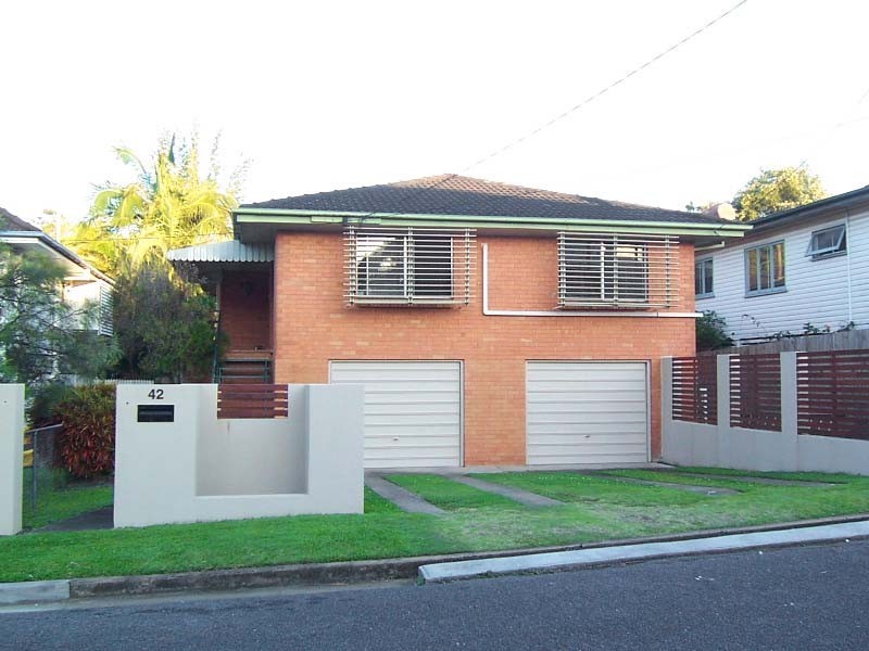 42 Tarana Street, Camp Hill QLD 4152