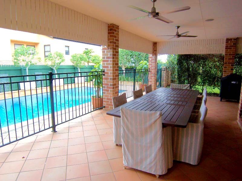 49 Ewer Street, Carindale QLD 4152