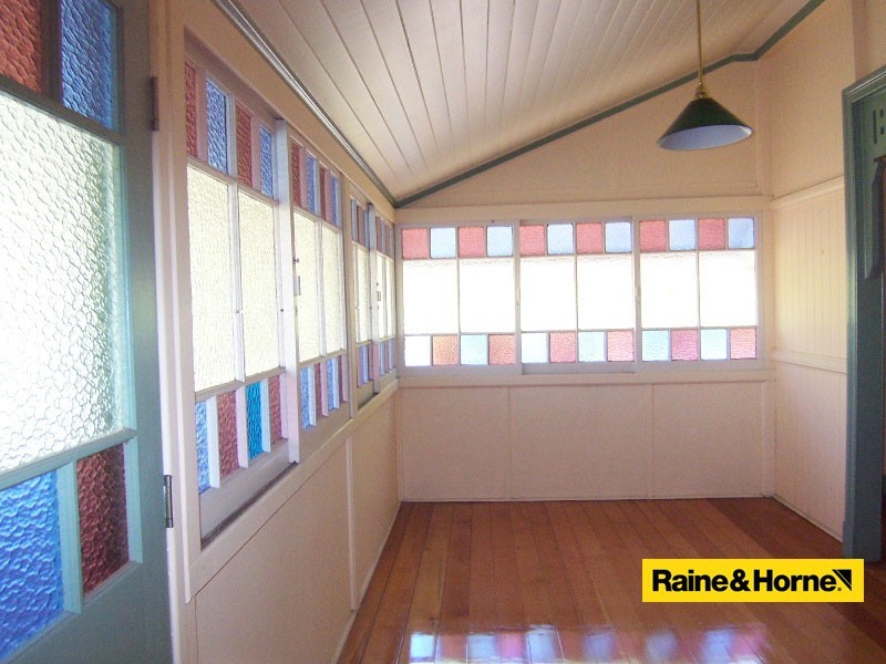 10 Deviney Street, Morningside QLD 4170