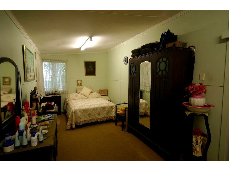 80 Porteus Drive, Seven Hills QLD 4170