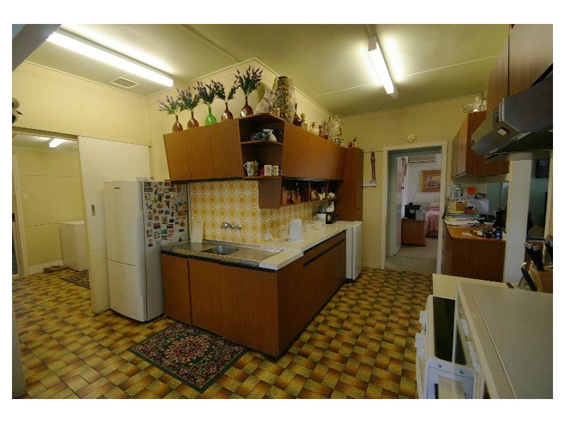 80 Porteus Drive, Seven Hills QLD 4170