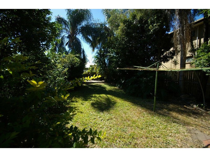 24 Gordon Street, Greenslopes QLD 4120