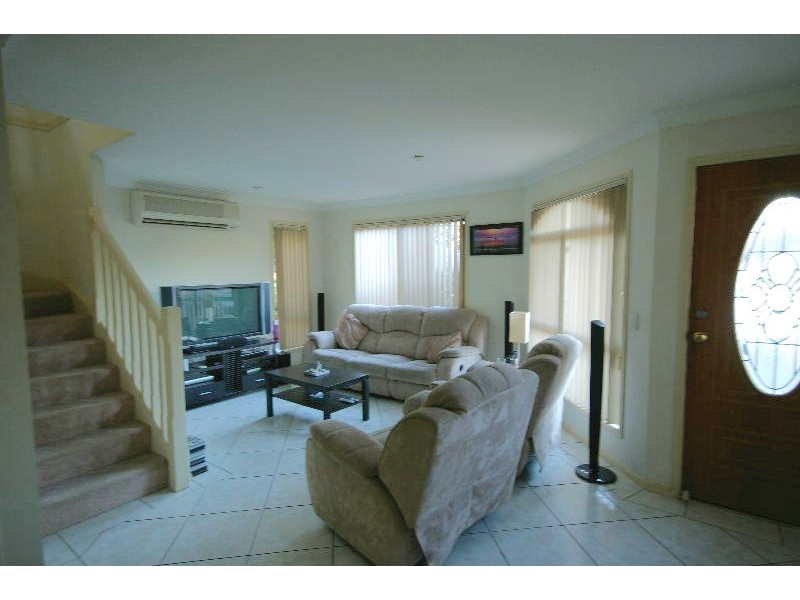 25/12 Greendale Way, Carindale QLD 4152