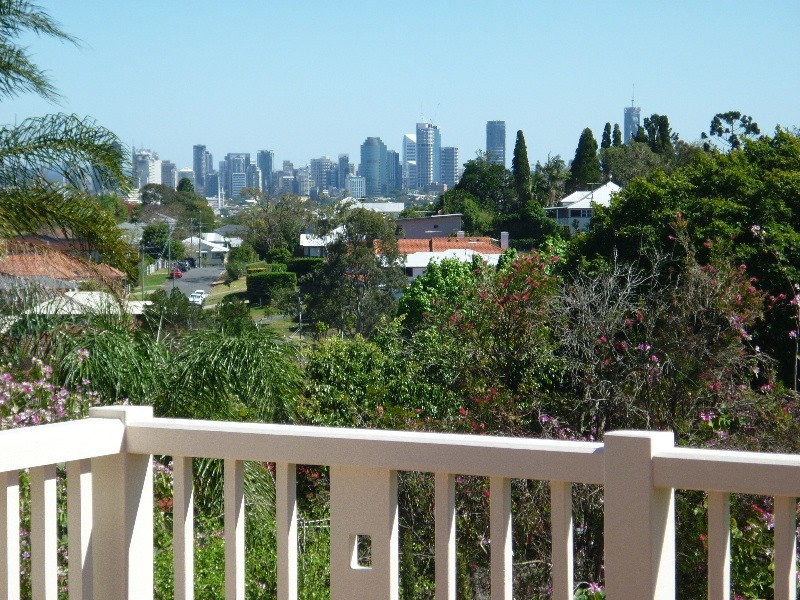 138 Abbotsleigh Street, Holland Park QLD 4121