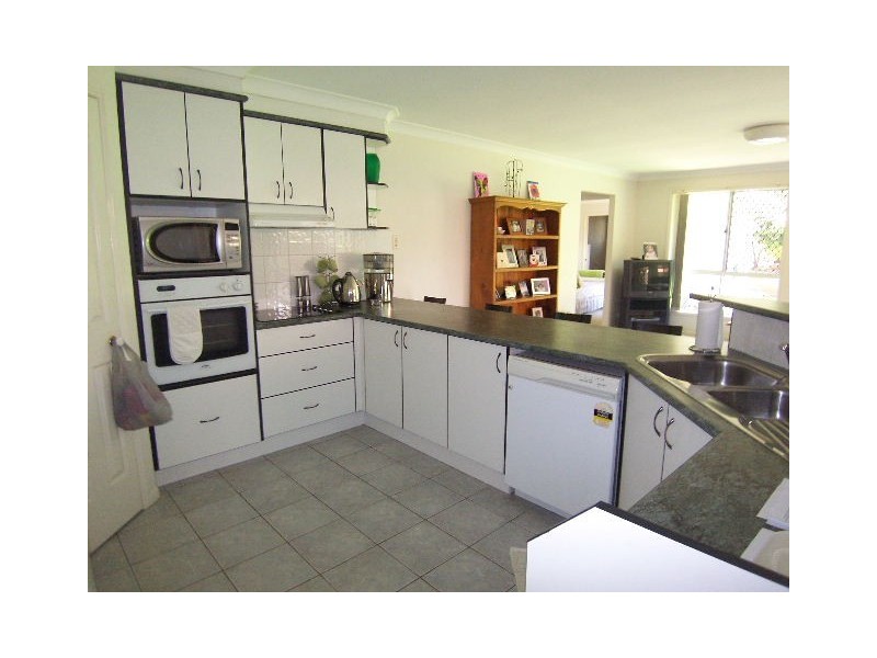 14 Shillington Place, Wishart QLD 4122