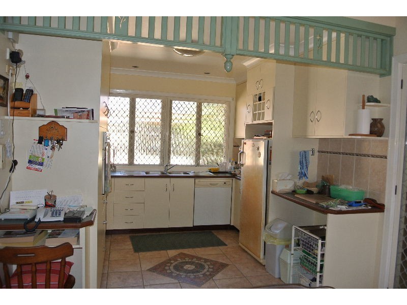 7 Renton St, Camp Hill QLD 4152