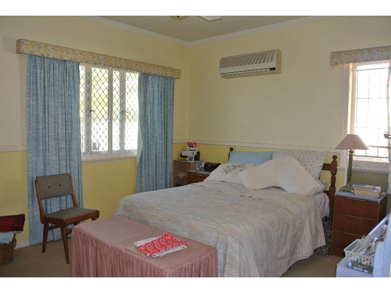 7 Renton St, Camp Hill QLD 4152