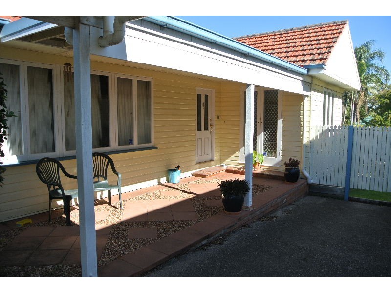 7 Renton St, Camp Hill QLD 4152