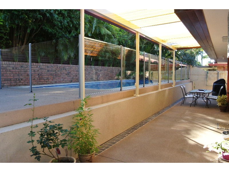 15 Maranoa Street, Carina Heights QLD 4152