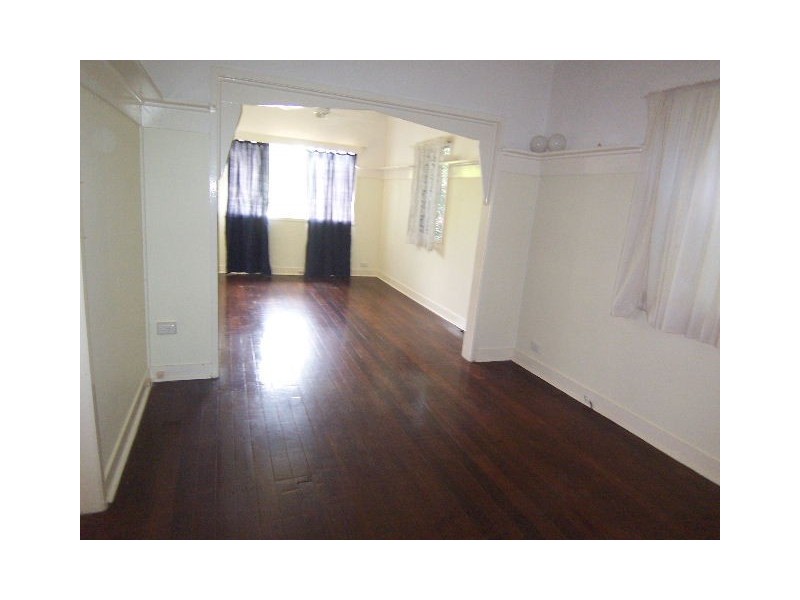 32 York Street, Coorparoo QLD 4151