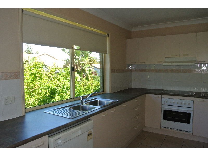 2/29 Osterley Road, Carina Heights QLD 4152