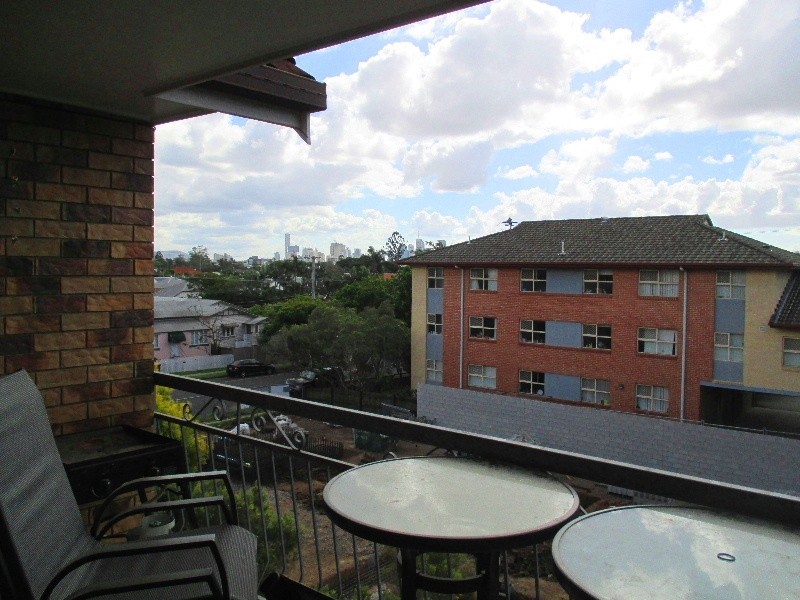 6/50 Knowsley Street, Greenslopes QLD 4120