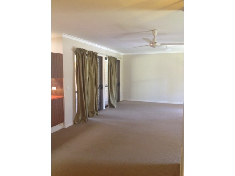 6 Edred Street, Carindale QLD 4152