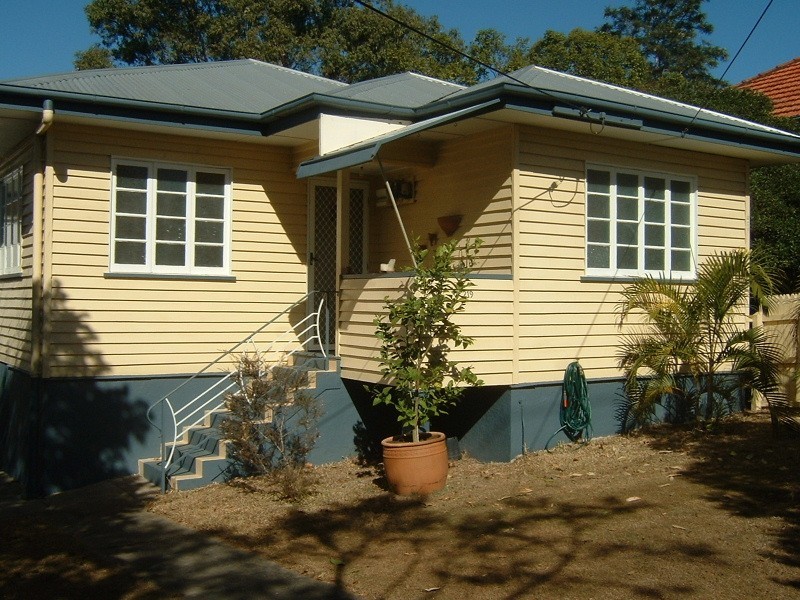 219 Stanley Road, Carina QLD 4152