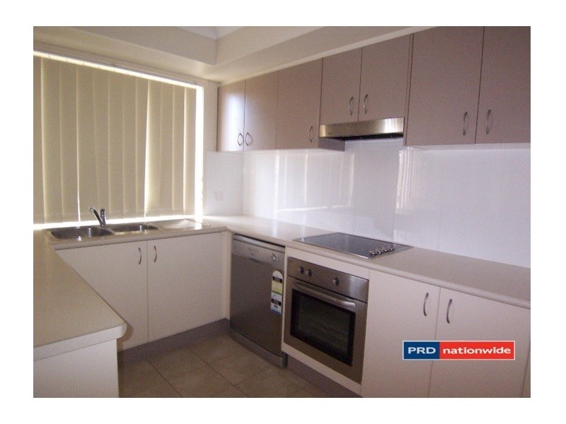 2/5 Hilltop Court, Carina QLD 4152