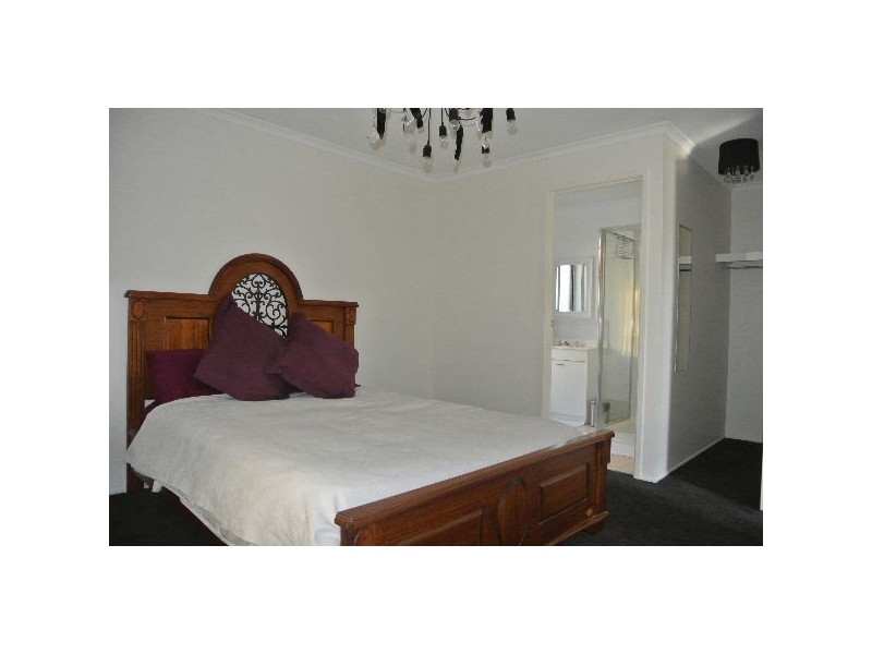 69 Castlerea Street, Tingalpa QLD 4173