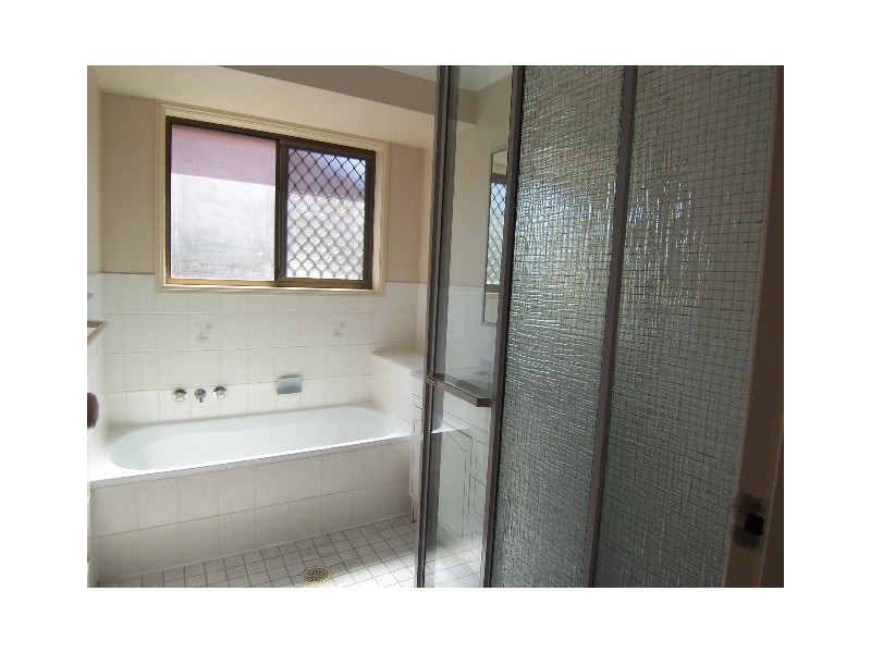 4 Kennet Place, Carina QLD 4152