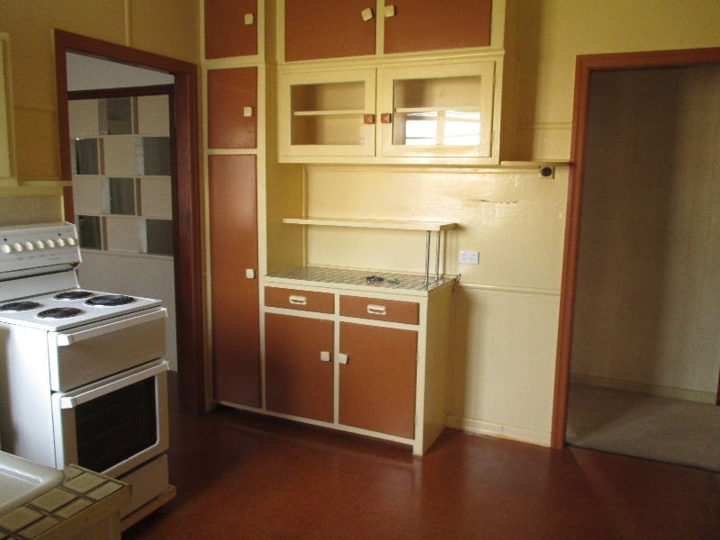 76 Dickenson Street, Carina QLD 4152