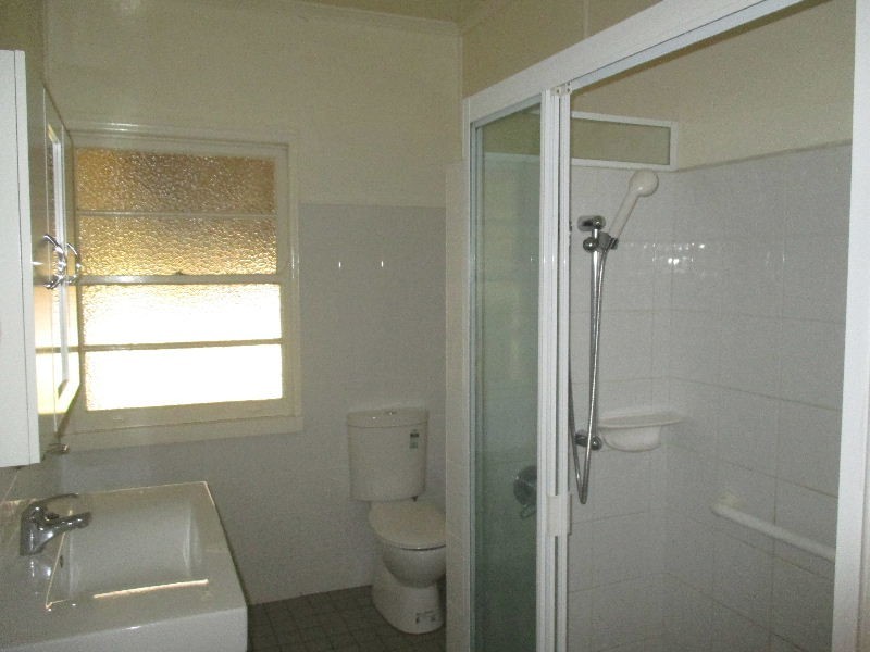 76 Dickenson Street, Carina QLD 4152