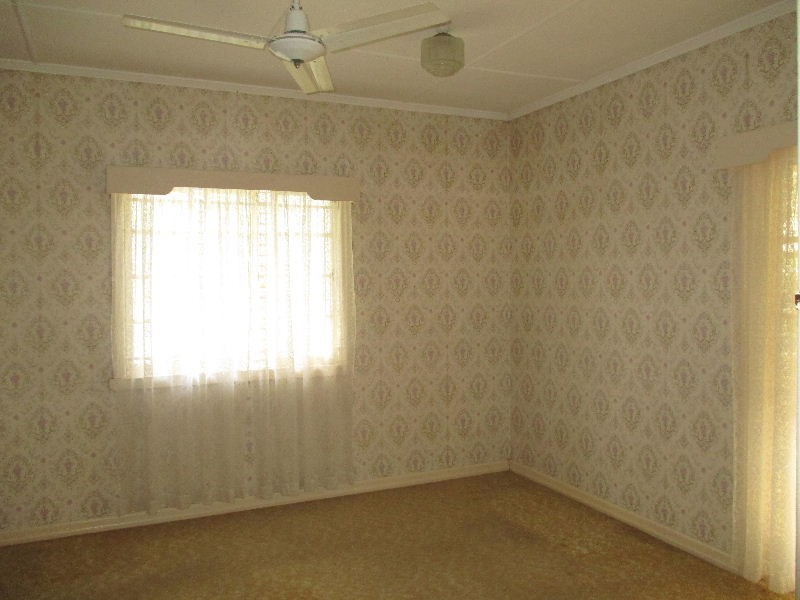 76 Dickenson Street, Carina QLD 4152