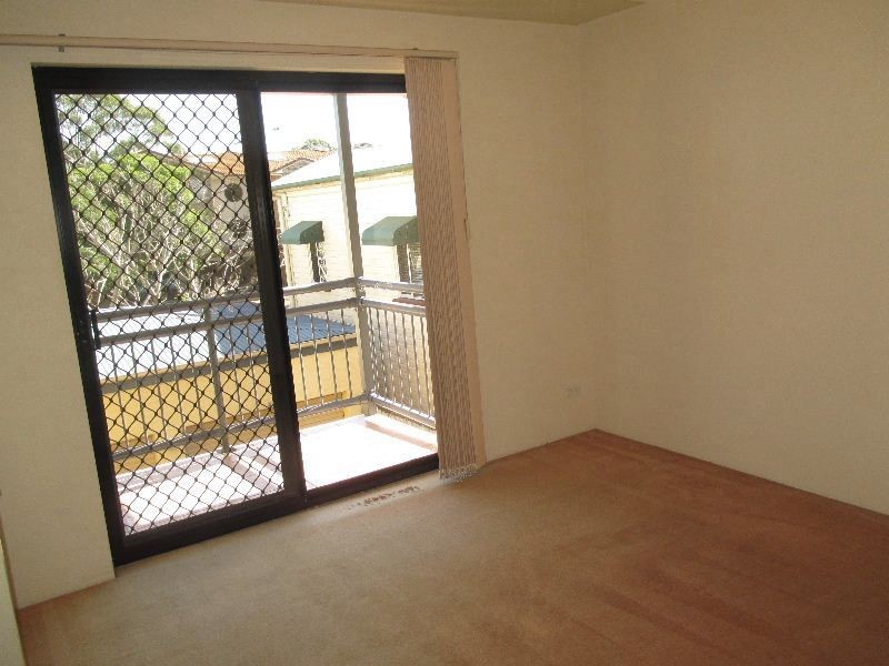 4/41 Robinson Street, Coorparoo QLD 4151