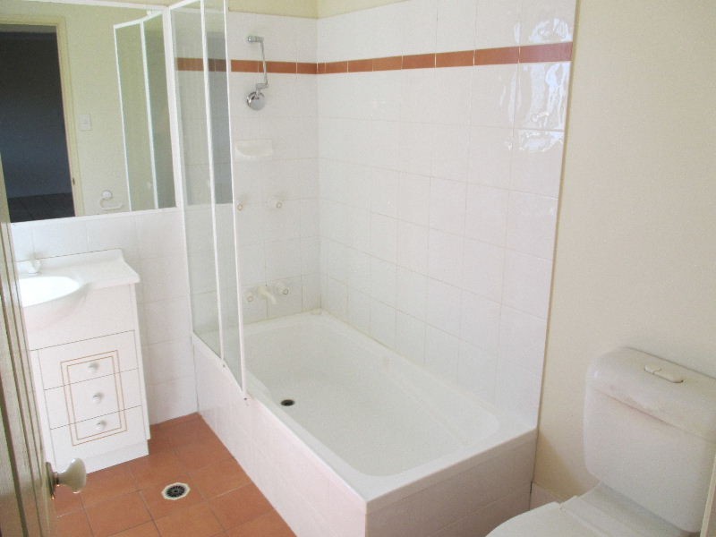 4/41 Robinson Street, Coorparoo QLD 4151